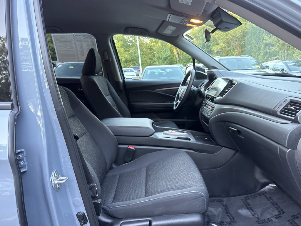 Used 2024 Honda Ridgeline Sport image 25