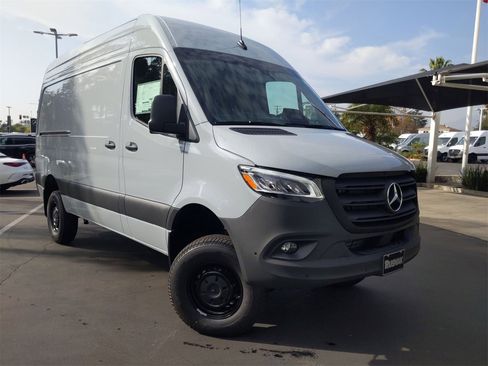 New 2025 Mercedes-Benz Sprinter 2500 image 15
