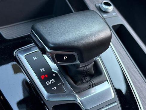 Used 2021 Audi Q5 e Prestige image 24