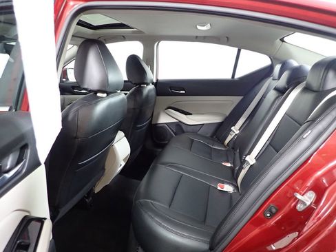 Used 2021 Nissan Altima 2.5 SV w/ SV Premium Package FWD image 38