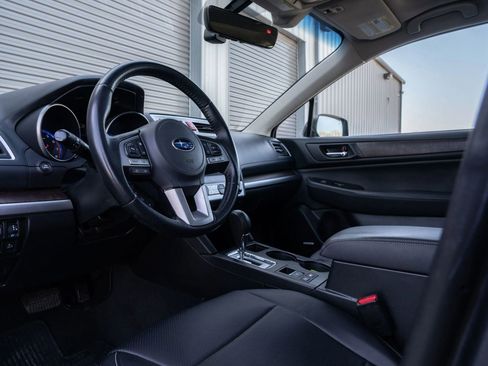 Used 2017 Subaru Outback 2.5i Limited image 14