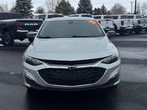 Used 2020 Chevrolet Malibu RS image 2