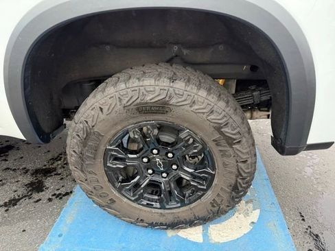 Certified 2026 Chevrolet Silverado 1500 ZR2 AWD/4WD image 10
