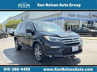 Used 2017 Honda Pilot Touring video 1