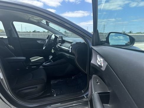 Used 2024 Kia Forte LXS image 29