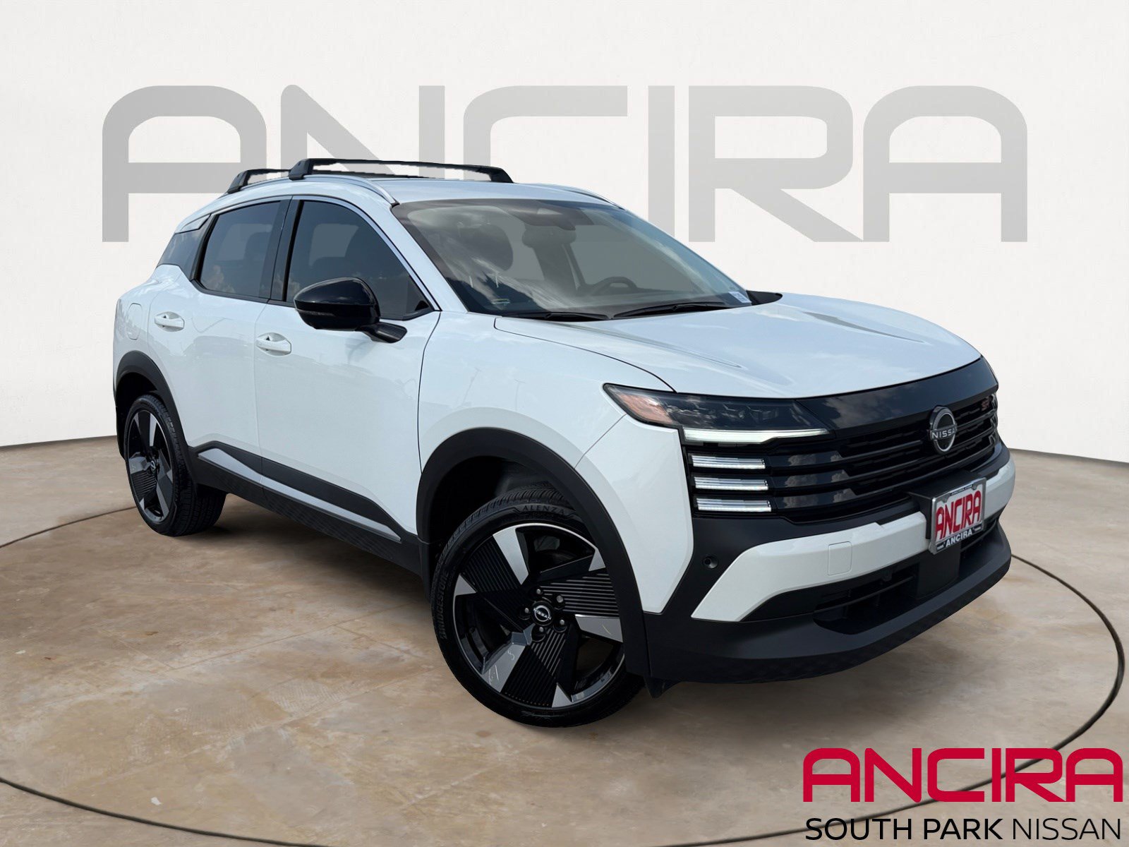 Used 2026 Nissan Kicks SR FWD image 1