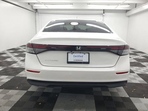 Certified 2023 Honda Accord EX image 5