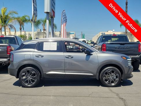 Certified 2026 Nissan Kicks SR FWD image 31