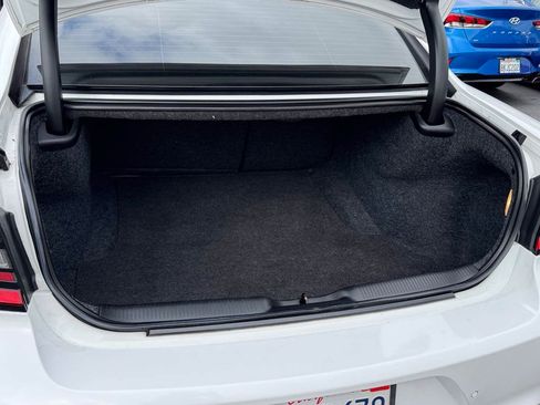 Used 2019 Dodge Charger GT RWD image 10