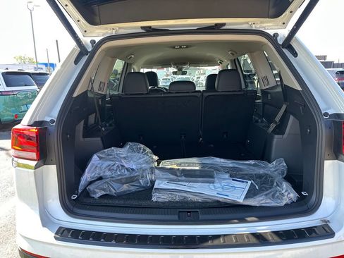 New 2026 Volkswagen Atlas SE FWD image 25