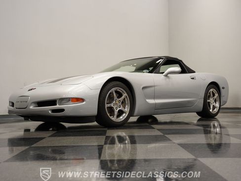 Used 2000 Chevrolet Corvette Convertible w/ Memory Pkg image 20
