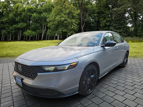 Certified 2025 Honda Accord Sport image 2
