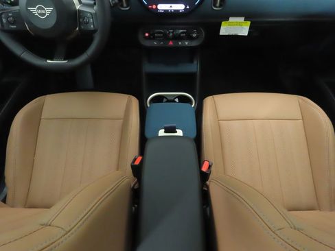 New 2025 MINI Cooper Countryman SE w/ Comfort Package Max image 18