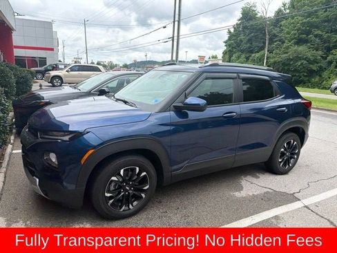 Used 2023 Chevrolet TrailBlazer LT FWD image 2