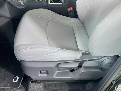 Used 2025 Toyota Tacoma SR5 image 20