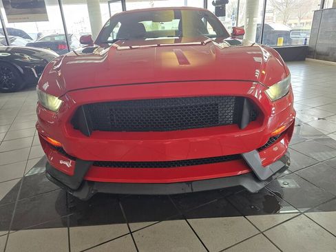 Used 2017 Ford Mustang Coupe image 2