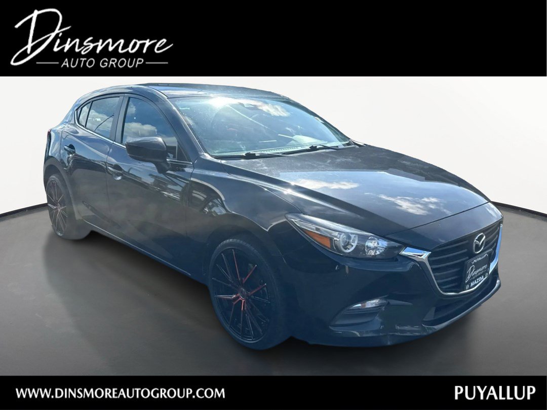 Used 2018 MAZDA MAZDA3 Touring FWD image 1