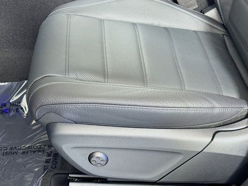 New 2025 Mercedes-Benz GLE 580 4MATIC image 17