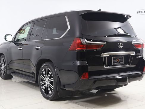 Used 2020 Lexus LX 570 4WD w/ Luxury Package image 4