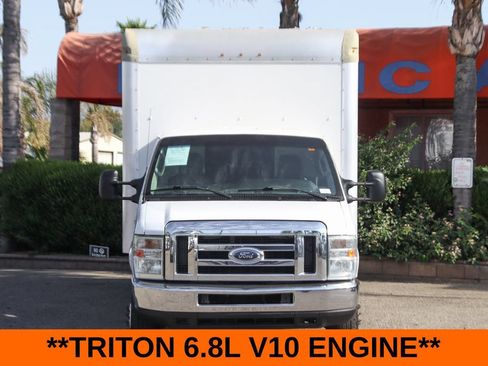 Used 2016 Ford E-450 and Econoline 450 Super Duty w/ Power Windows & Locks Group RWD image 3