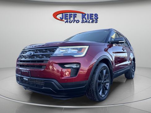 Used 2019 Ford Explorer XLT w/ XLT Sport Appearance Package image 1