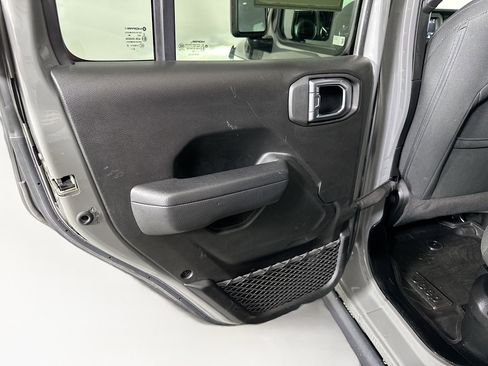 Used 2023 Jeep Wrangler Unlimited w/ Cold Weather Group image 24