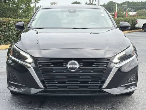 Used 2023 Nissan Altima 2.5 SL FWD image 10