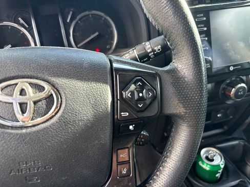 Used 2020 Toyota 4Runner TRD Off-Road Premium w/ Moonroof Package AWD/4WD image 25