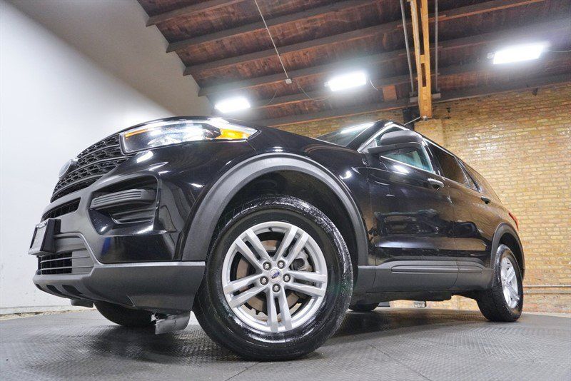 Used 2022 Ford Explorer 4WD w/ Class IV Trailer Tow Package image 3