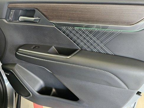 New 2026 GMC Acadia Denali w/ Super Cruise Package image 22