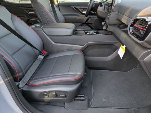 New 2025 Chevrolet Silverado EV RST image 29