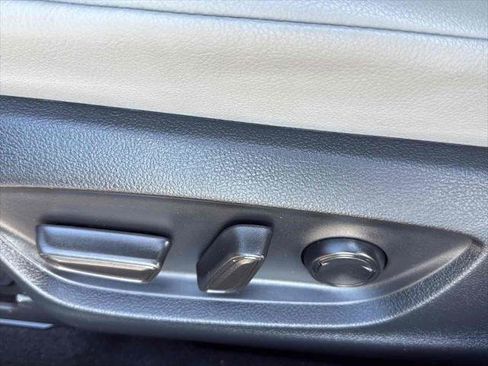 Used 2024 Toyota Camry SE FWD image 13