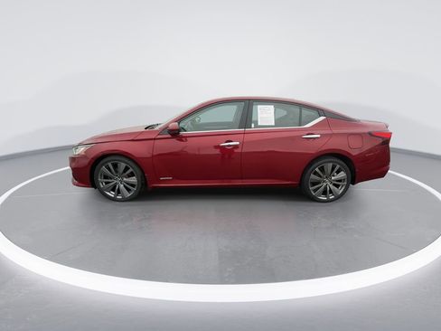 Used 2019 Nissan Altima 2.5 Platinum AWD/4WD image 5