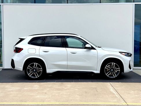 New 2025 BMW X1 xDrive28i w/ Technology Package image 3
