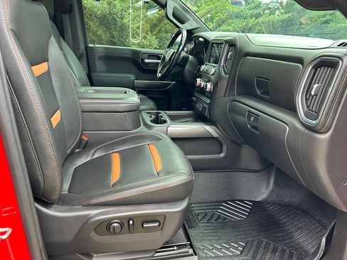 Used 2021 GMC Sierra 1500 AT4 w/ Technology Package AWD/4WD image 31