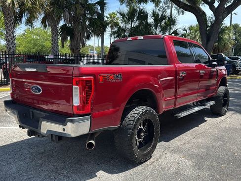 Used 2018 Ford F250 XLT w/ XLT Premium Package AWD/4WD image 7