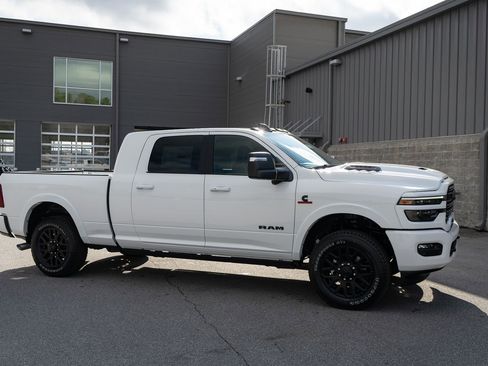 New 2026 RAM 2500 Limited image 22