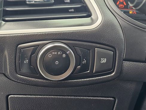 Used 2024 Ford Edge SEL image 15