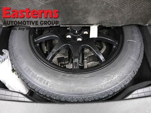 Used 2019 Land Rover Range Rover Velar S AWD/4WD image 23