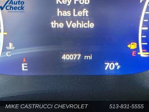 Used 2024 Chrysler Pacifica Limited w/ Uconnect Theater Family Group FWD image 13