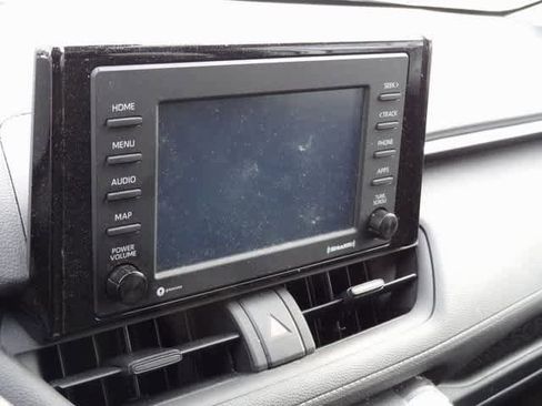 Certified 2022 Toyota RAV4 LE image 7