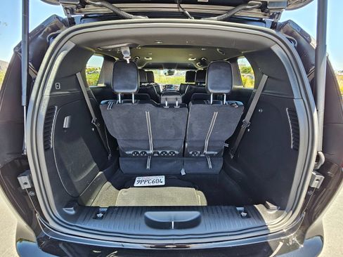 Used 2025 Chrysler Pacifica Select FWD image 27