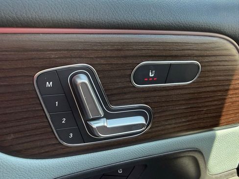 Used 2026 Mercedes-Benz GLB 250 image 16