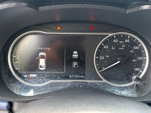 Used 2023 Nissan Versa SV FWD image 18