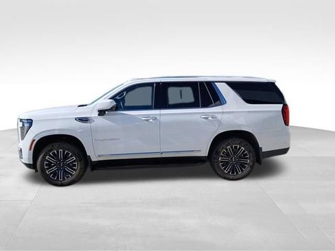 Used 2025 GMC Yukon Elevation AWD/4WD image 2