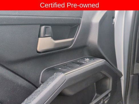 Certified 2025 Toyota Tacoma TRD Off-Road AWD/4WD image 10