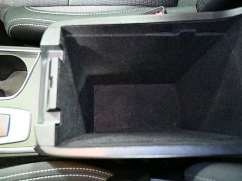 Used 2022 Subaru Ascent Premium w/ Convenience Package image 25