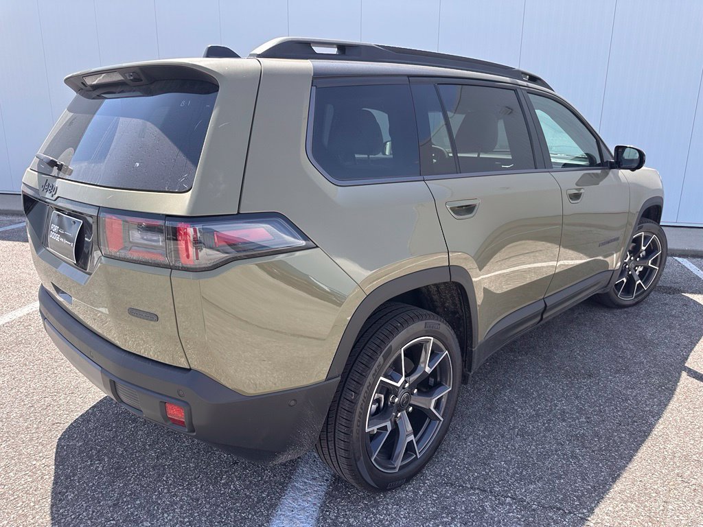 New 2026 Jeep Cherokee Overland w/ Advanced Pro Tech Group AWD/4WD image 7