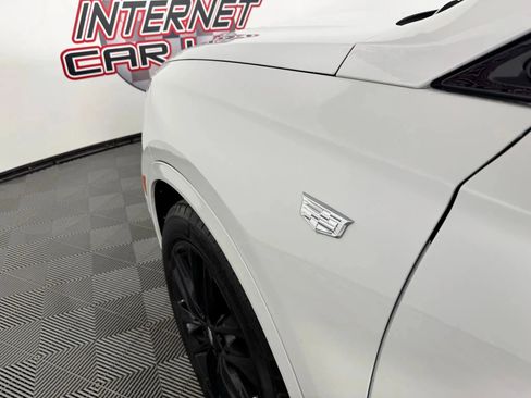 Used 2024 Cadillac XT6 Sport w/ LPO, ONYX Package image 26