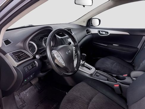 Used 2015 Nissan Sentra SV w/ Cold Weather Package FWD image 10